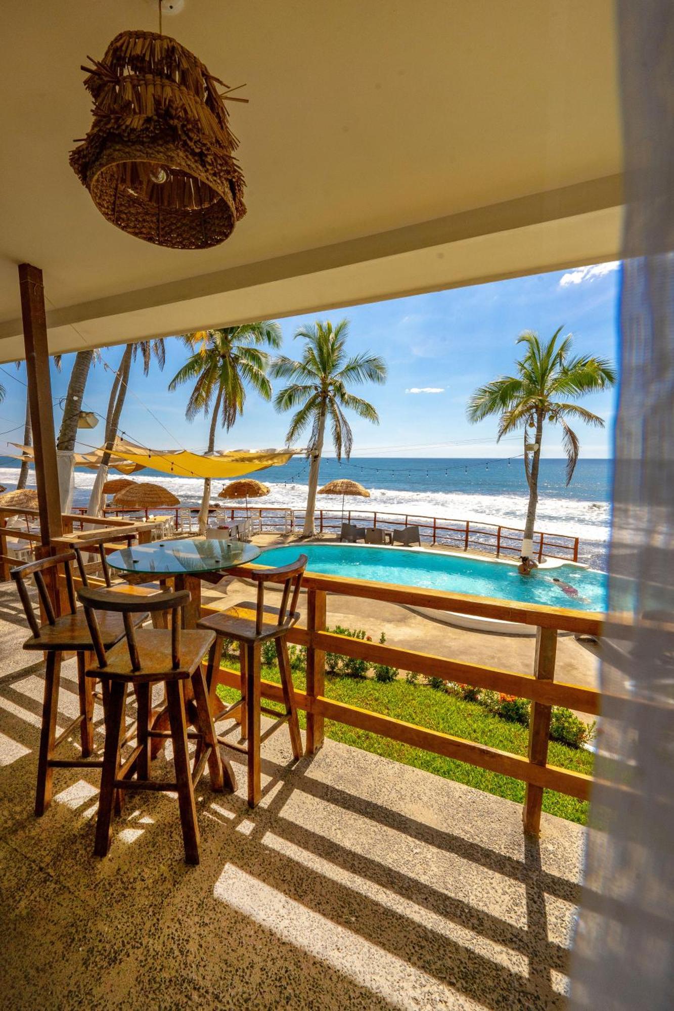 فندق Reef On The Water Tamanique المظهر الخارجي الصورة