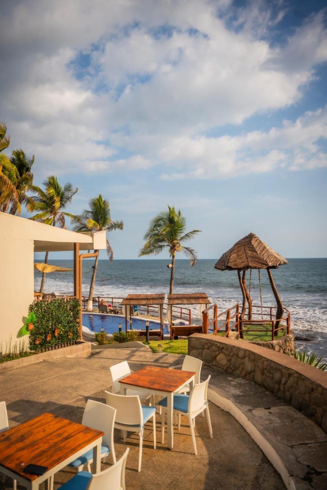 فندق Reef On The Water Tamanique المظهر الخارجي الصورة